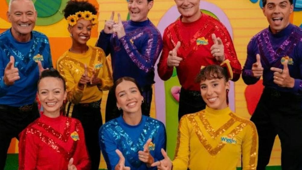 wiggles show announcement with characters