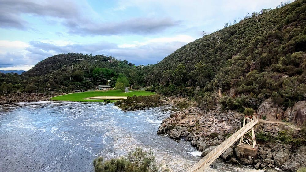 Minutes’ walk to Cataract Gorge, Launceston’s iconic natural attraction