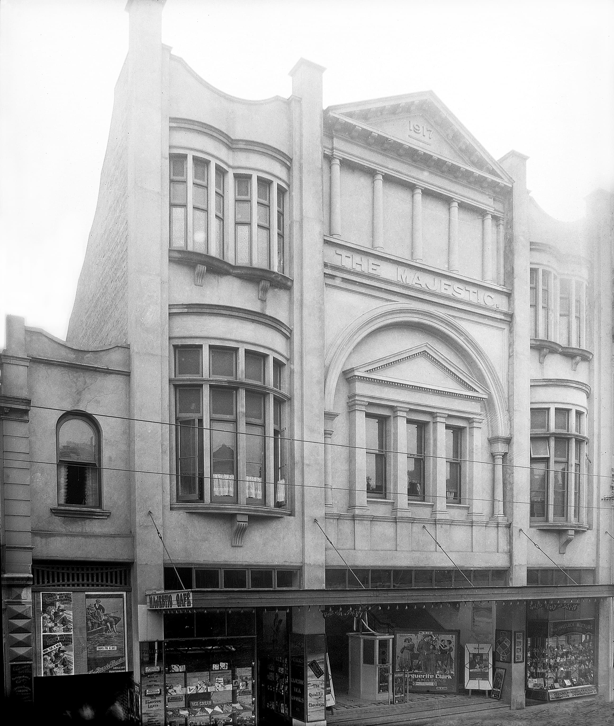 historical image majestic theatre