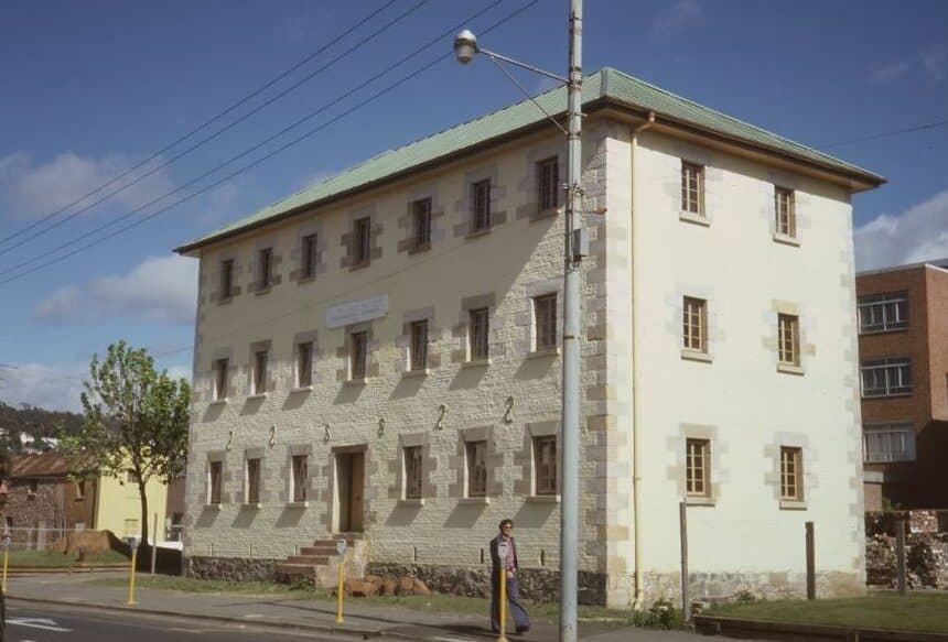 historical macquarie house